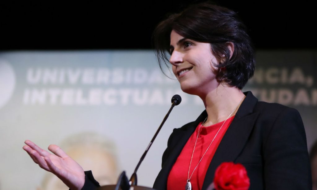 Manuela D’Ávila denuncia novos ataques a ela e sua filha