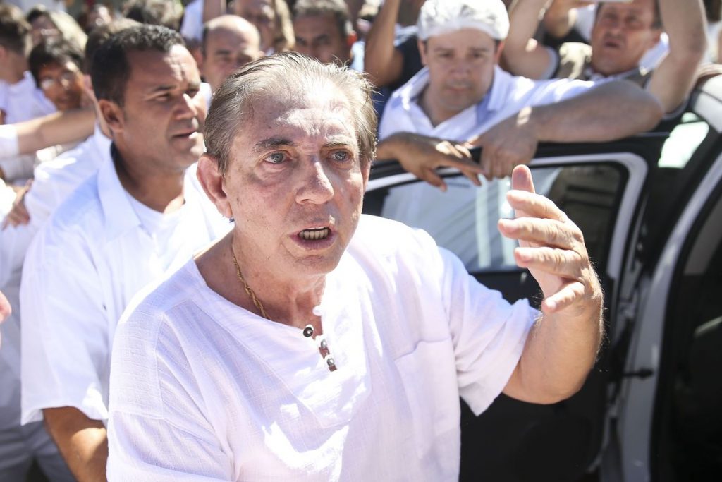 Após mais denúncias, Ministério Público pede prisão de João de Deus