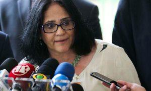 ‘Brasil troca Direitos Humanos por valores familiares’, diz Guardian