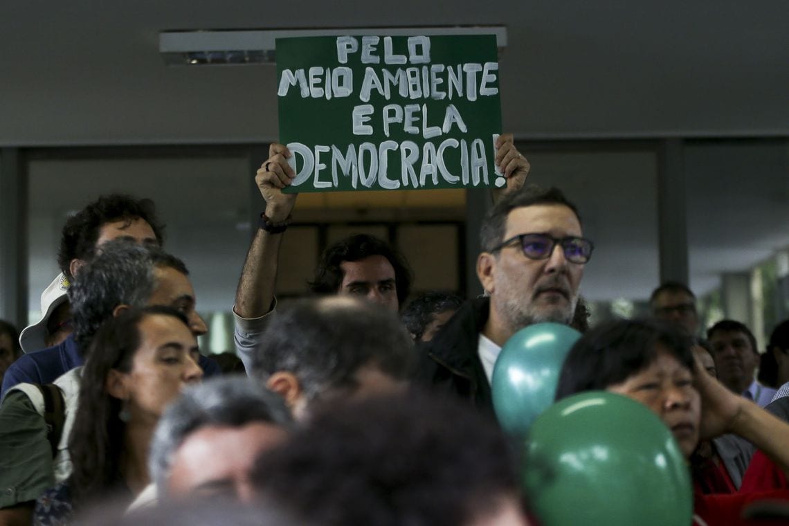 Congresso ignora urgência da pauta ambiental, diz estudo