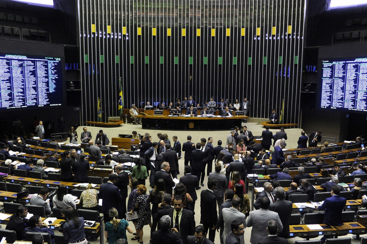 Queixas de candidatas indicam novo perfil de laranjas nas eleições