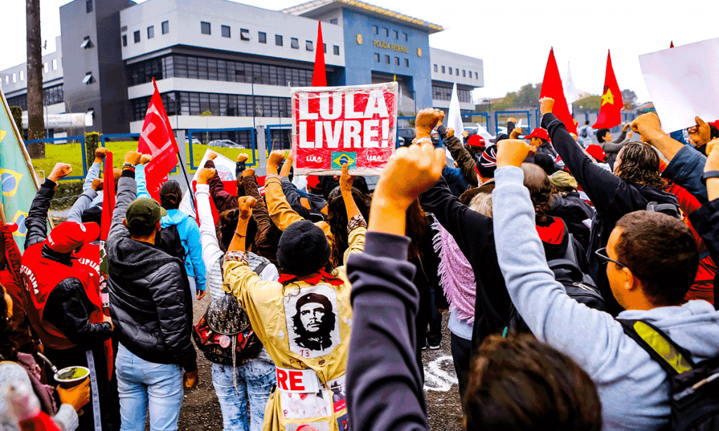 Violência contra Lula enseja a pergunta: onde está o fundo do poço?
