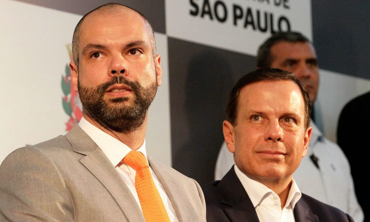 Bruno Covas e João Doria durante evento da Prefeitura de São Paulo. <i></noscript><img class=