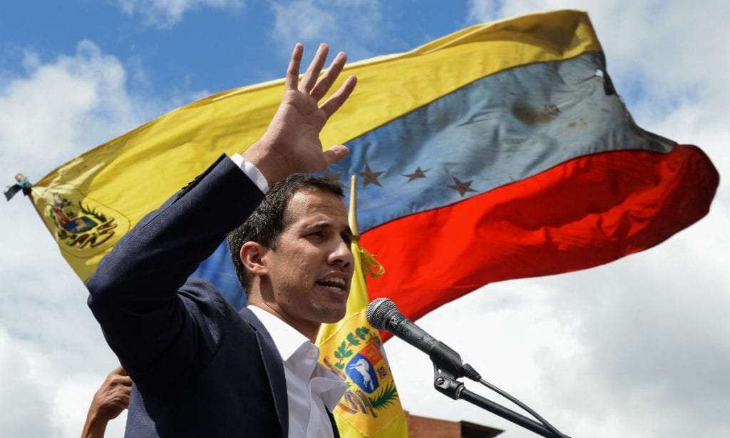 Juan Guaidó recebe apoio de Bolsonaro, Trump e vizinhos sul-americanos