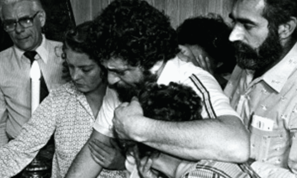 Preso no DOPS, Lula foi liberado para ir ao enterro da mãe nos anos 80