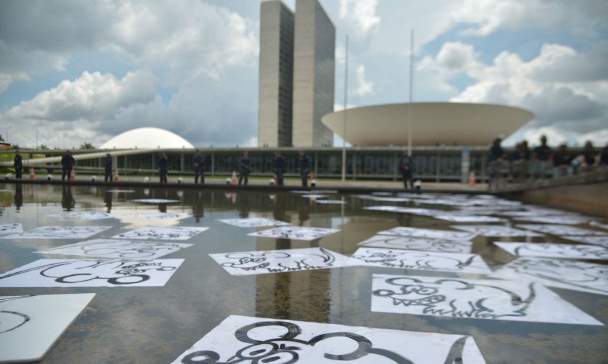 Com ‘democracia falha’, Brasil piora no indicador de corrupção