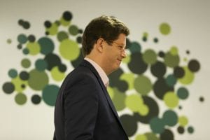Ministro de Bolsonaro usa nazismo para rebater jornalista alemão