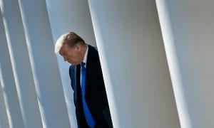 Trump denuncia investigação de impeachment como ‘golpe’