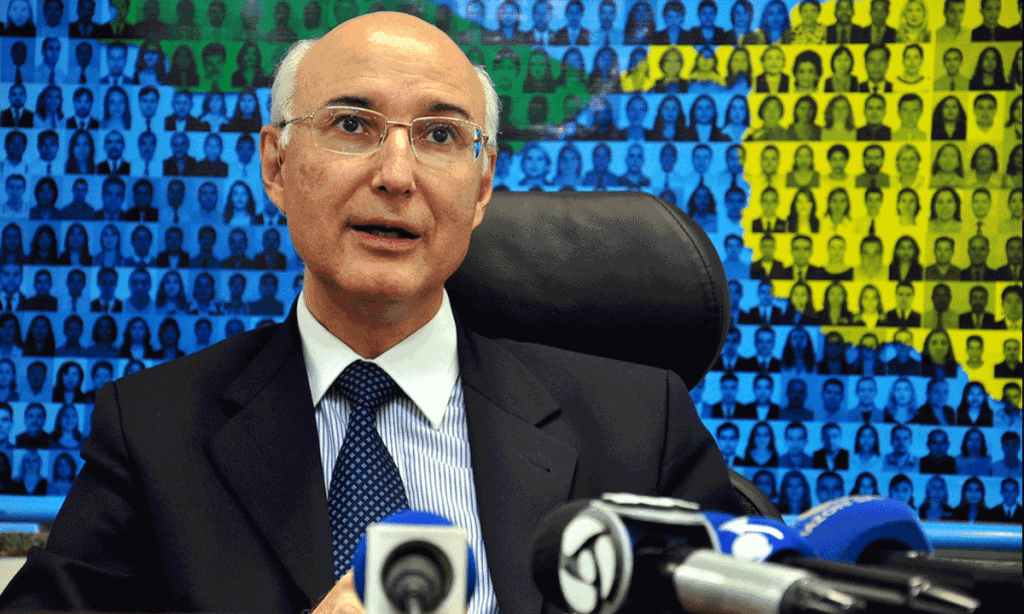 “Vitória” de Ives Gandra em greves contra privatização causa revolta