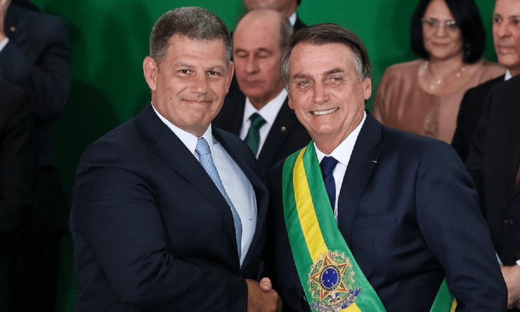TSE acata denúncia de candidaturas de laranjas em partido de Bolsonaro