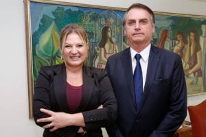 Bolsonaro retira Joice Hasselmann da liderança do governo no Congresso