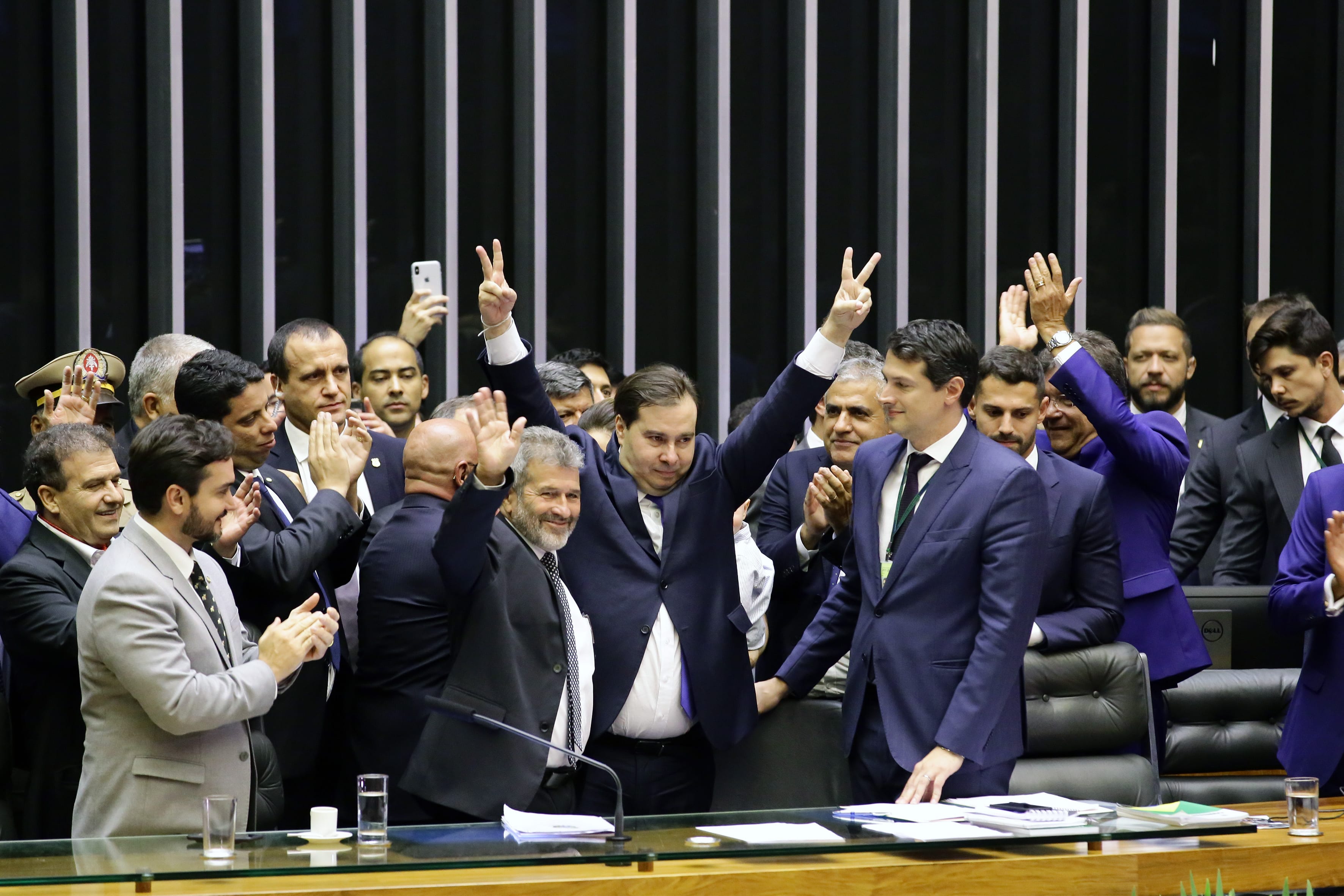 Maia é eleito presidente da Câmara pela 3ª vez consecutiva