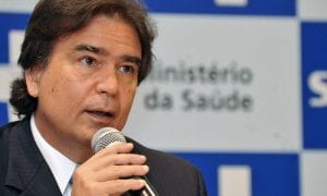 “Nosso futuro depende da quarentena”, diz José Gomes Temporão
