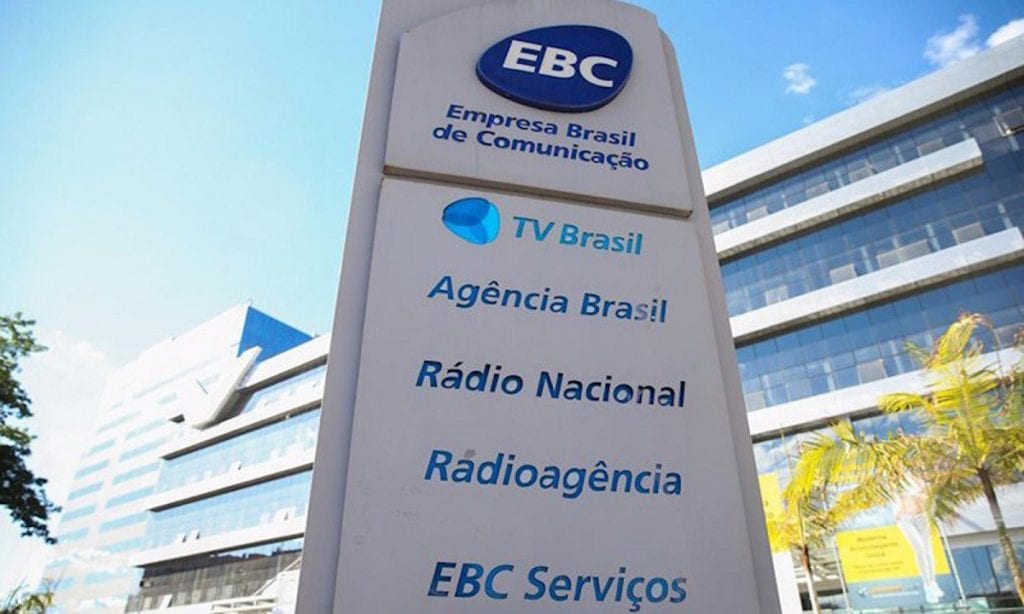 Afasta da EBC esse cale-se