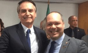 Deputado pede que Bolsonaro crie secretaria de “Desesquerdização”