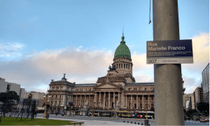 Buenos Aires amanhece com homenagens a Marielle Franco