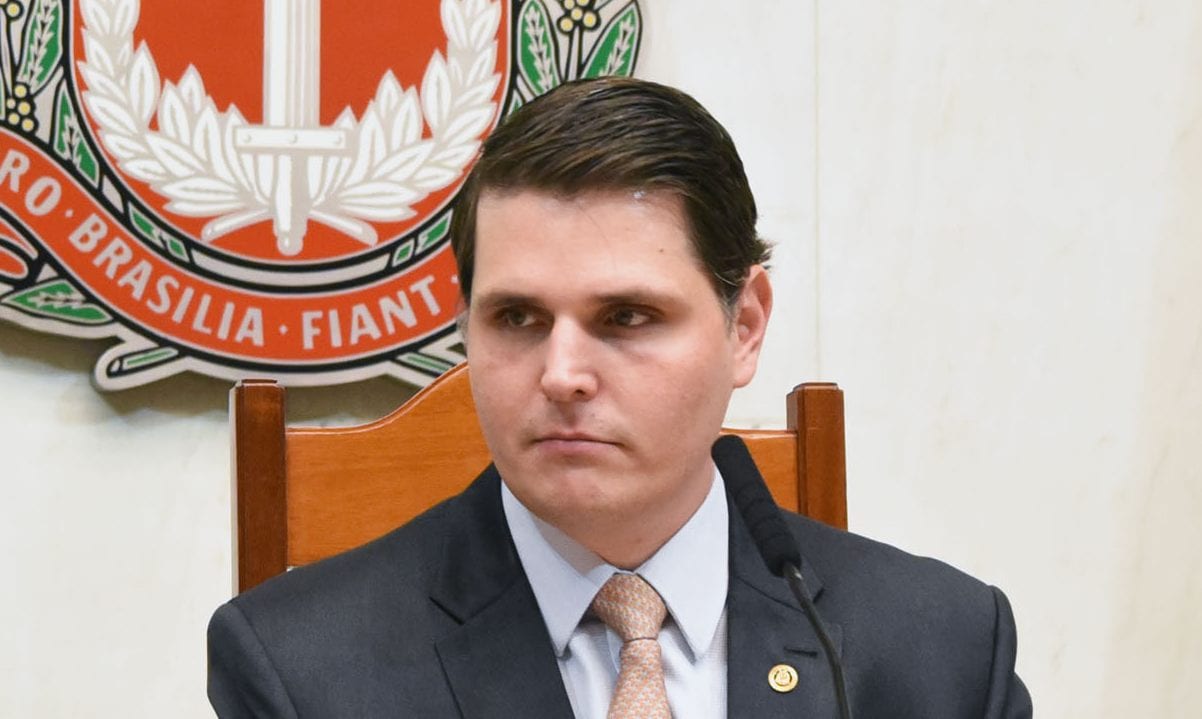 Alesp: Tucano é reeleito sob clima de Fla-Flu entre PT e PSL