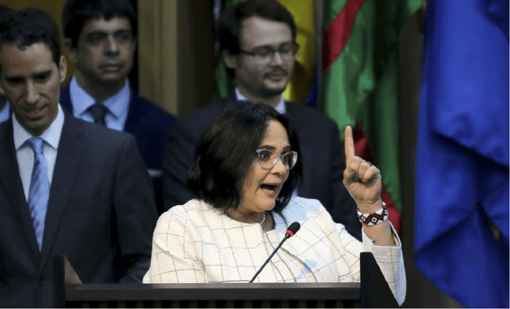 Ministério da Mulher faz evento sobre ‘as armadilhas do feminismo’