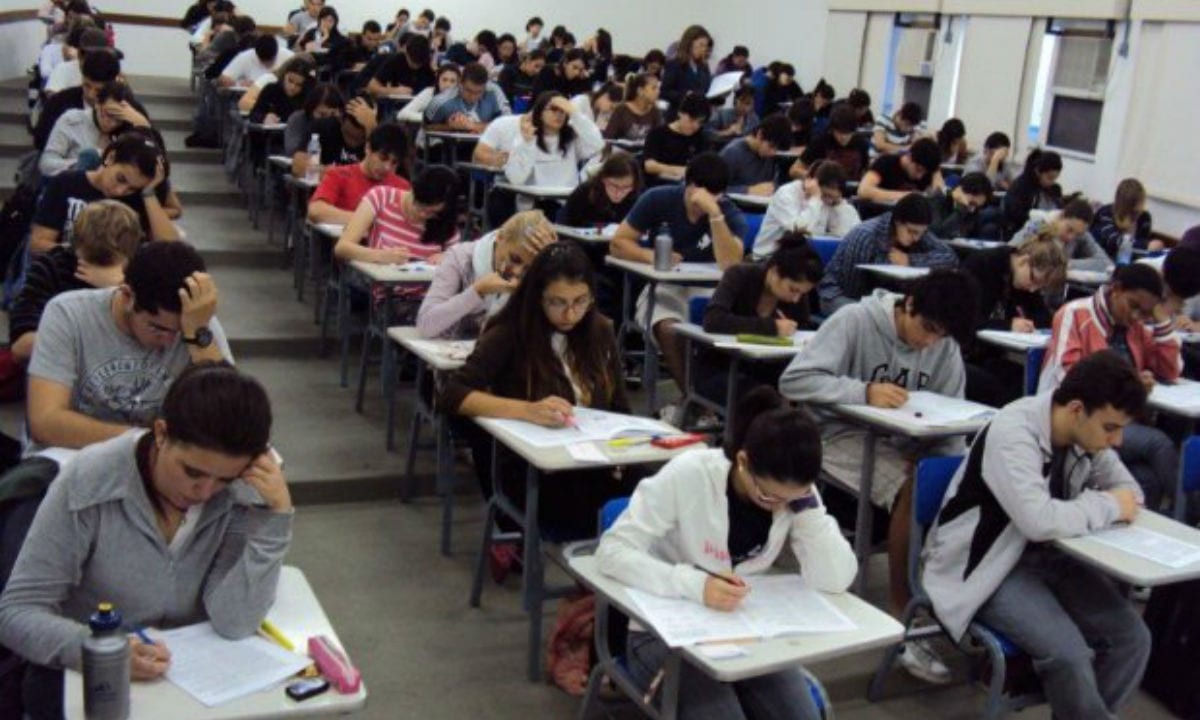 Em meio a pedidos de adiamento, inscrições para o Enem 2020 começam nesta segunda-feira 11