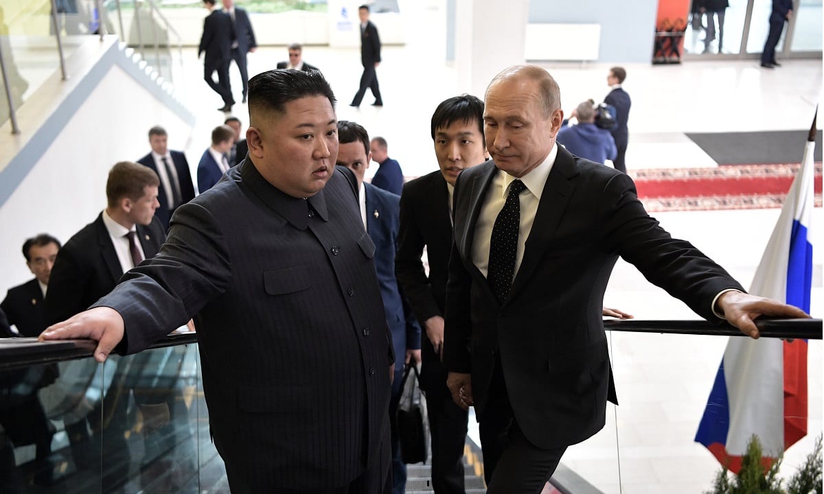 O presidente russo, Vladimir Putin, com o líder norte-coreano Kim Jong Un no porto russo de Vladivostok, em 25 de abril de 2019.
Foto: Alexey Nikolsky/Sputnik/AFP 