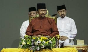 ONU condena Código Penal do Brunei, que institui morte a pedradas