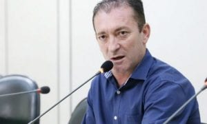 Vereador do PSL é preso acusado de pegar salário de funcionários