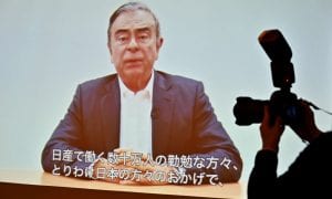 Carlos Ghosn, em vídeo, se diz vítima de complô