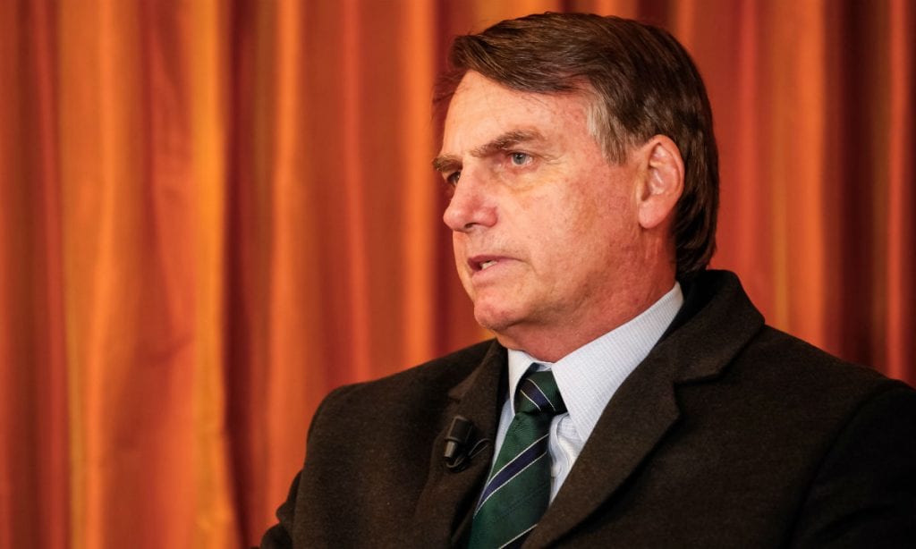 Bolsonaro diz que STF legisla e questiona falta de ministro evangélico