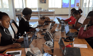 Renda Básica no Quênia chega por celular