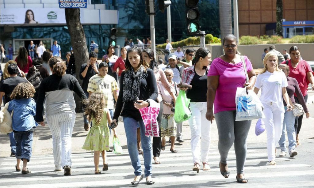 Desemprego sobe e população desocupada chega a 13,4 milhões