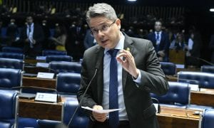 Após atos terroristas, senador propõe a federalização da polícia do DF