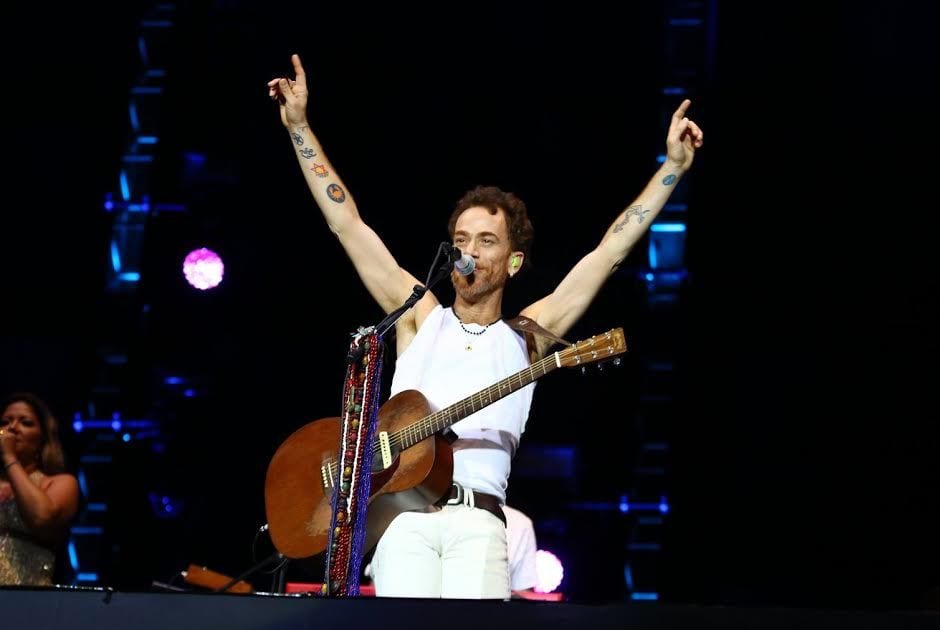 Vereador do PL defende suspender o cachê de Nando Reis por pedir a prisão de Bolsonaro em show
