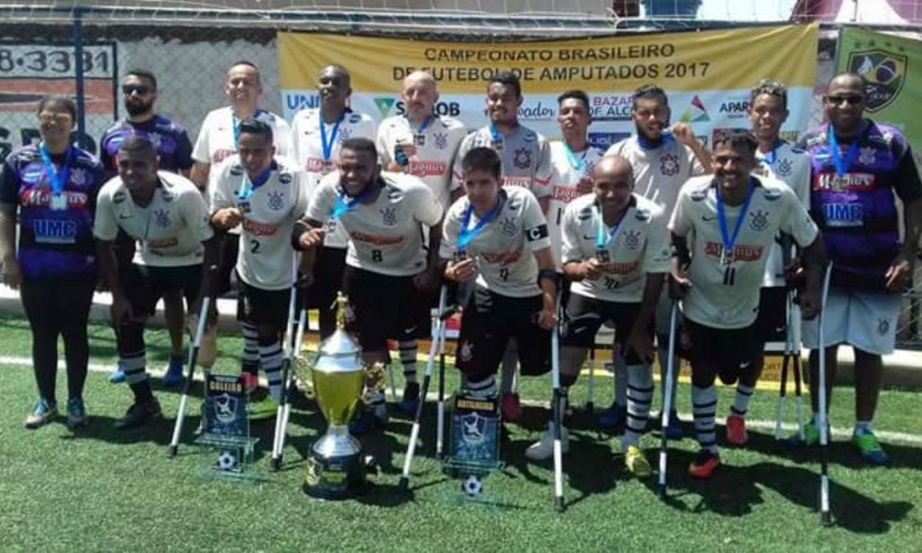 Histórias de superação e amor transformadas pela bola