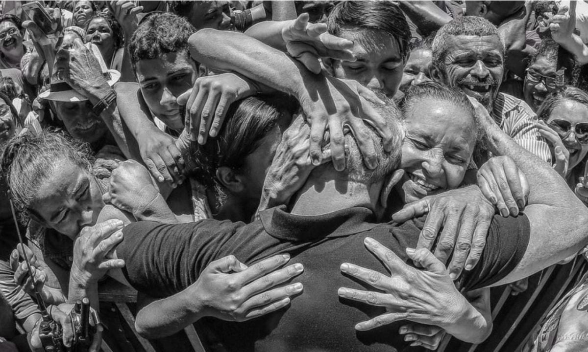 História política de Lula é contada em fotos do Leilão Lula Livre