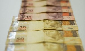 Governo Bolsonaro quer salário mínimo sem aumento real em 2020