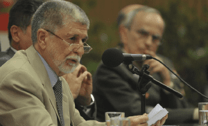 Brasil fora da Unasul é “total subordinação aos EUA”, diz ex-chanceler
