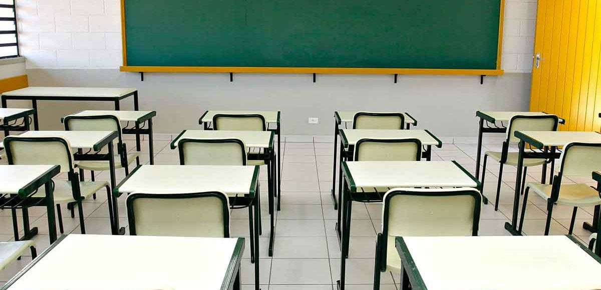 Sala de aula vazia||