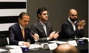 Doria e Bruno Covas reagem à mudança na F1 anunciada por Bolsonaro