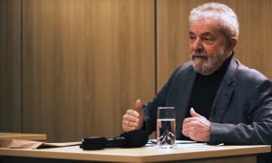 Defesa de Lula acusa Lava Jato de ter grampeado conversas sigilosas