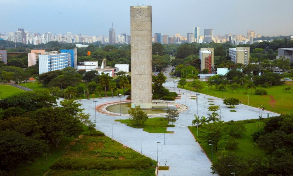 Bolsonaro e Doria atacam a autonomia das universidades