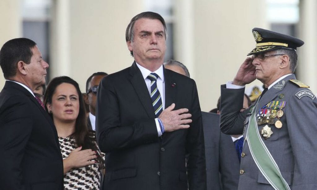Estudantes de institutos federais do RJ planejam ato contra Bolsonaro