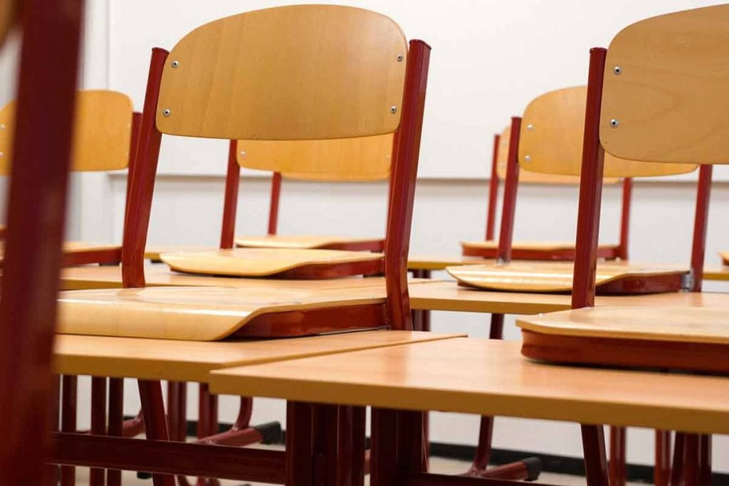Pesquisadores debatem reforma do Ensino Médio