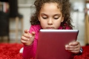 Tecnologia e infância combinam?
