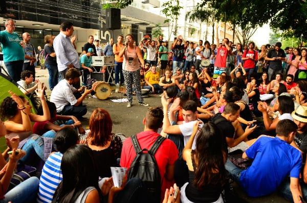 Os jovens organizaram debates e rodas de conversa nas escolas Créditos: Rovena Rosa/Agência Brasil|A Escola Estadual Fernão Dias Paes |