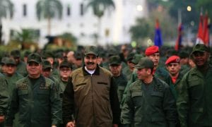 Maduro pede que militares lutem contra 