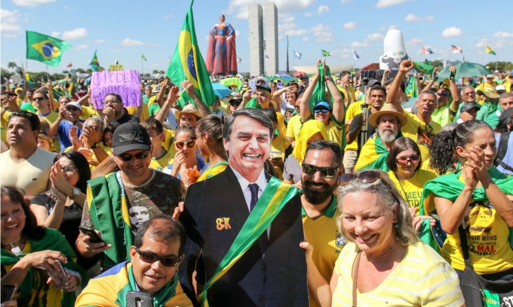 Bolsonaro posta foto de idosa já falecida para comentar atos do dia 26