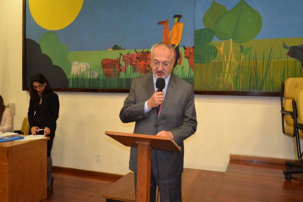 Conservadorismo e religião pautam debate sobre educação com secretário de SP