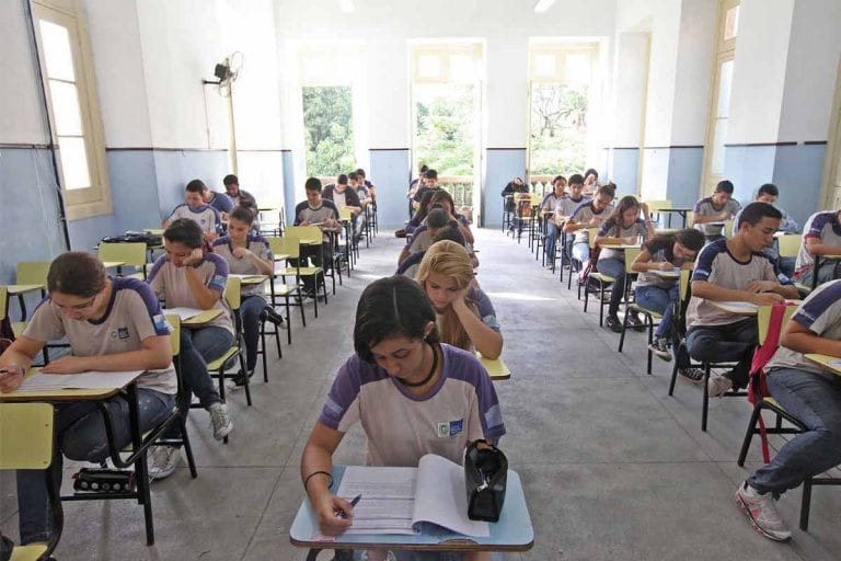 Sala de Ensino médio