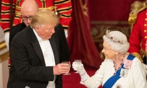 Insulto a prefeito e encontro real: o primeiro dia de Trump em Londres