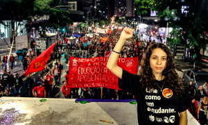Símbolo dos movimentos secundaristas de 2016, Ana Júlia volta à cena